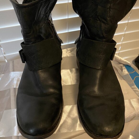 UGG Shoes - UGGS CYBELE Boots